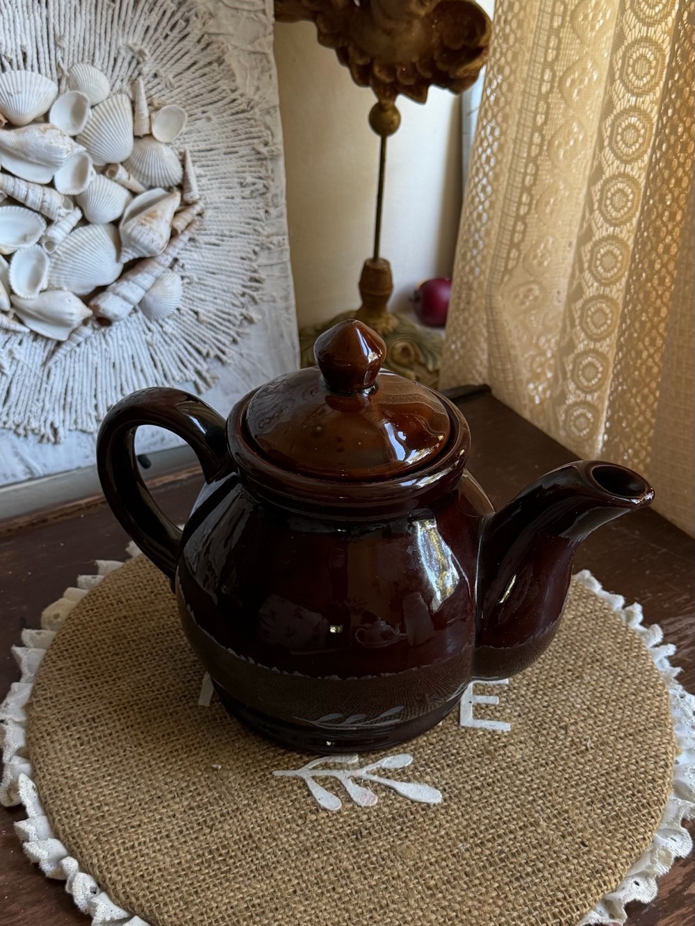 Brown Ceramic Teapot with Lid - Classic Home Kitchen Teapot